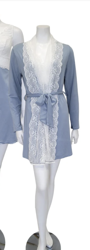 Samantha Chang Lace-Front Robe